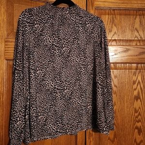 Anne Klein animal print size L shirt